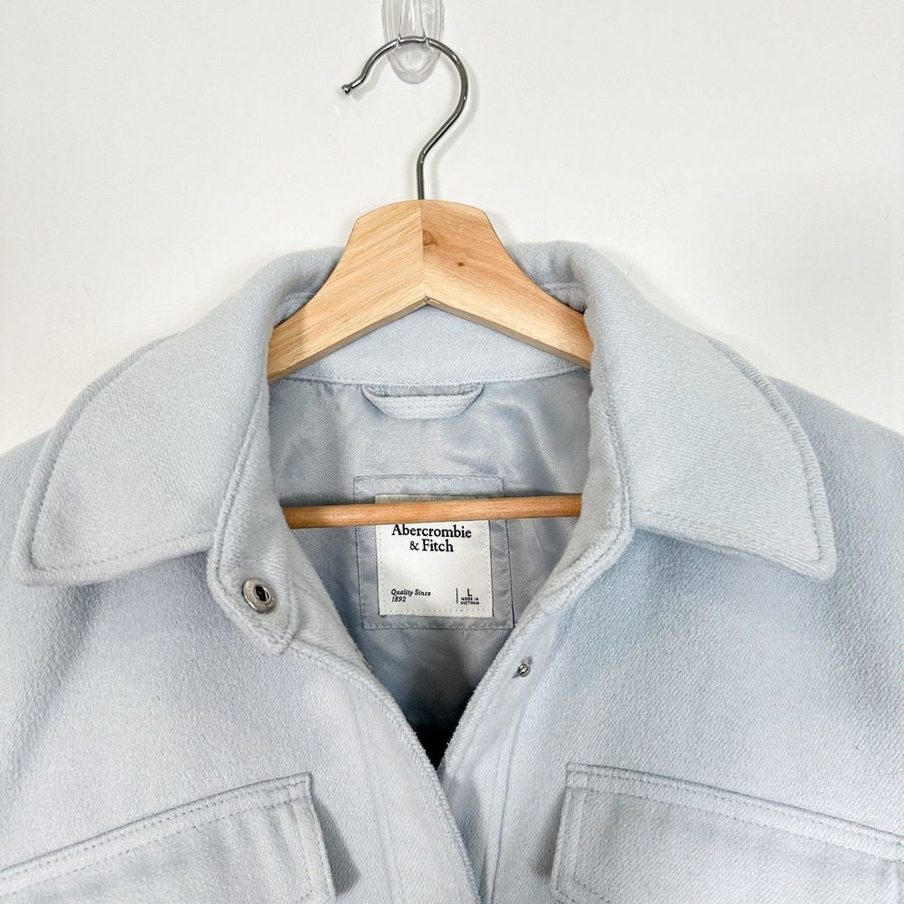 Abercrombie & Fitch Light Gray Shacket - Picture 4 of 10